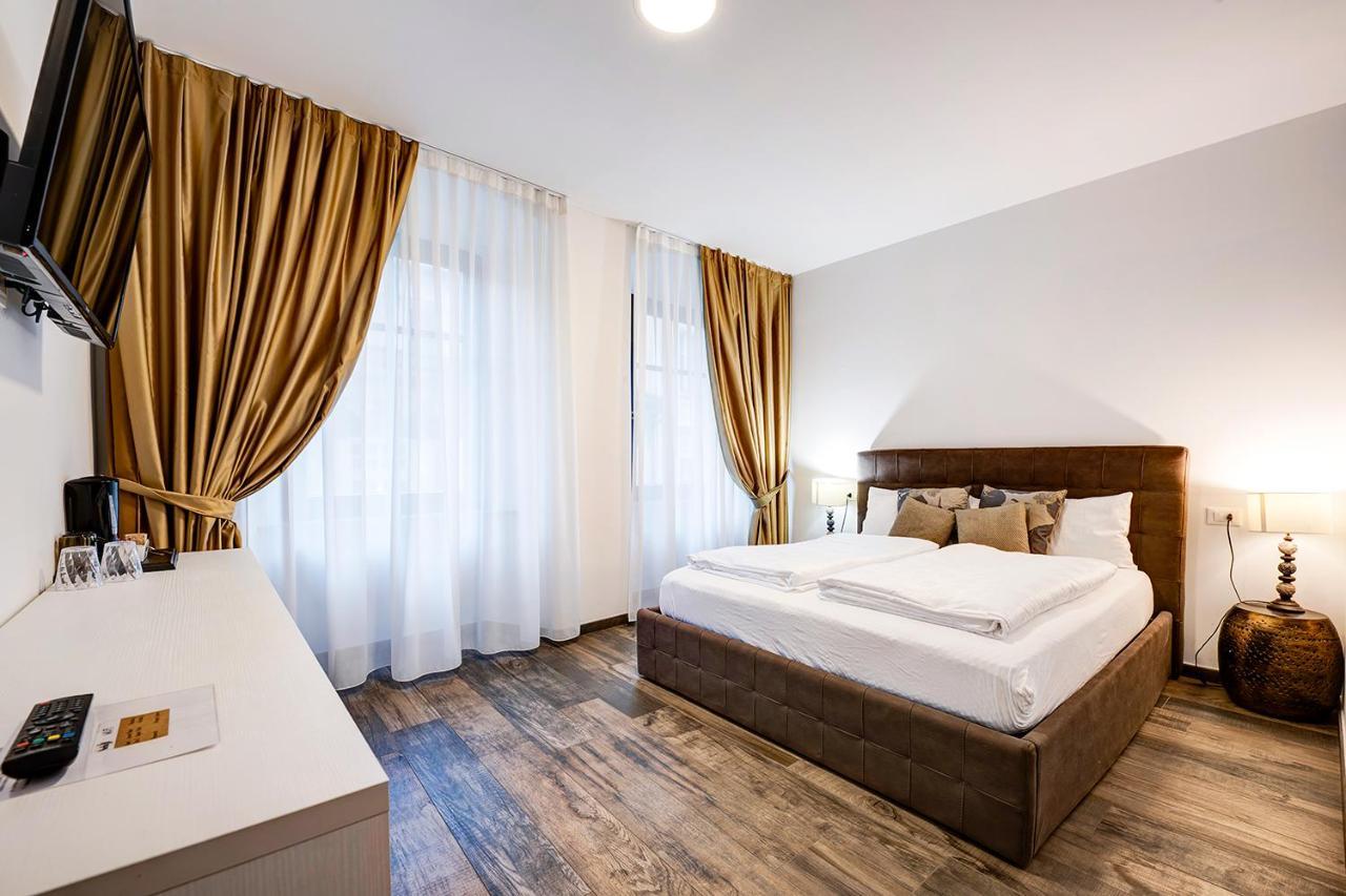 Deluxe Double Room,1362428672:JPEG